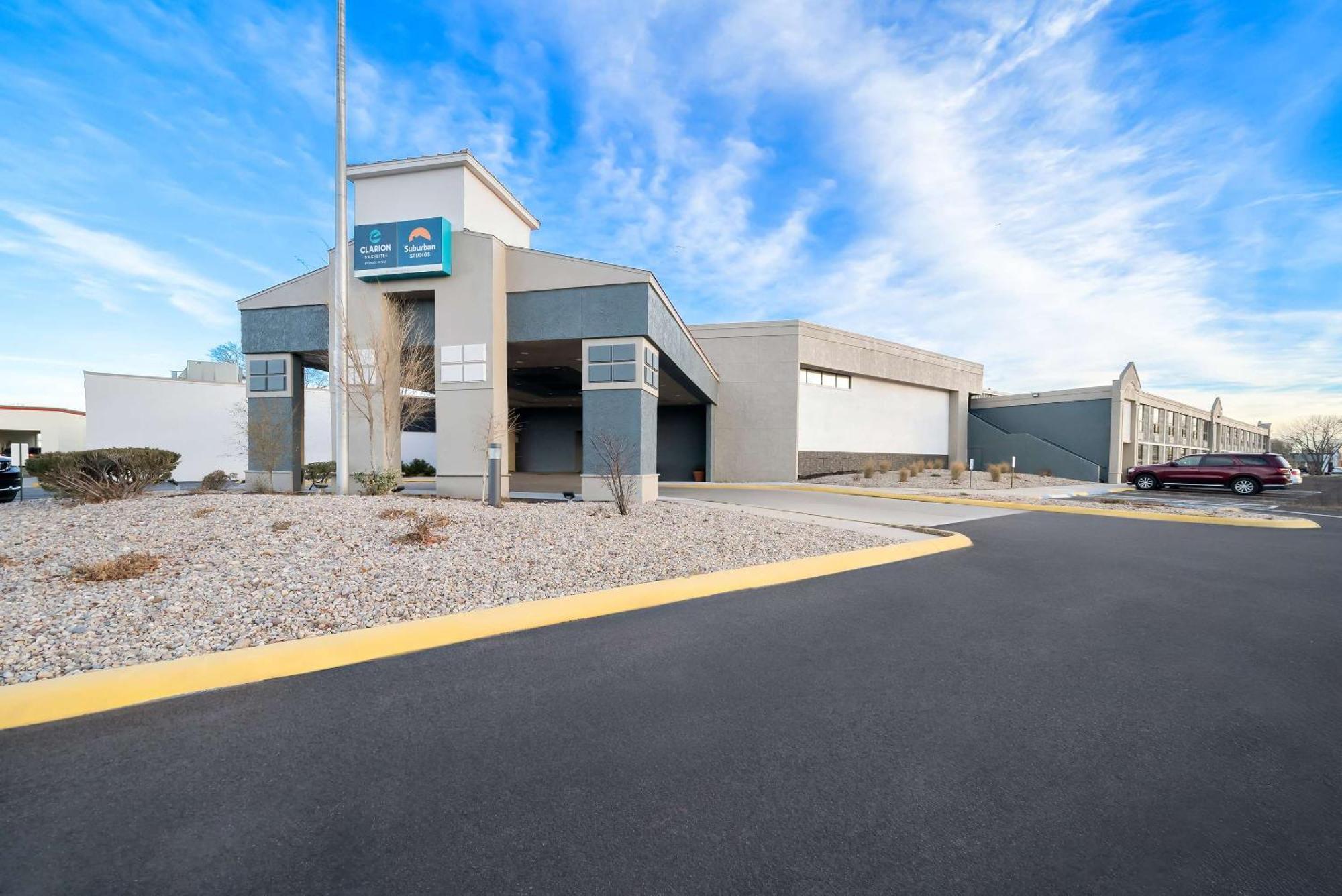 Suburban Studios, Kearney Exterior photo