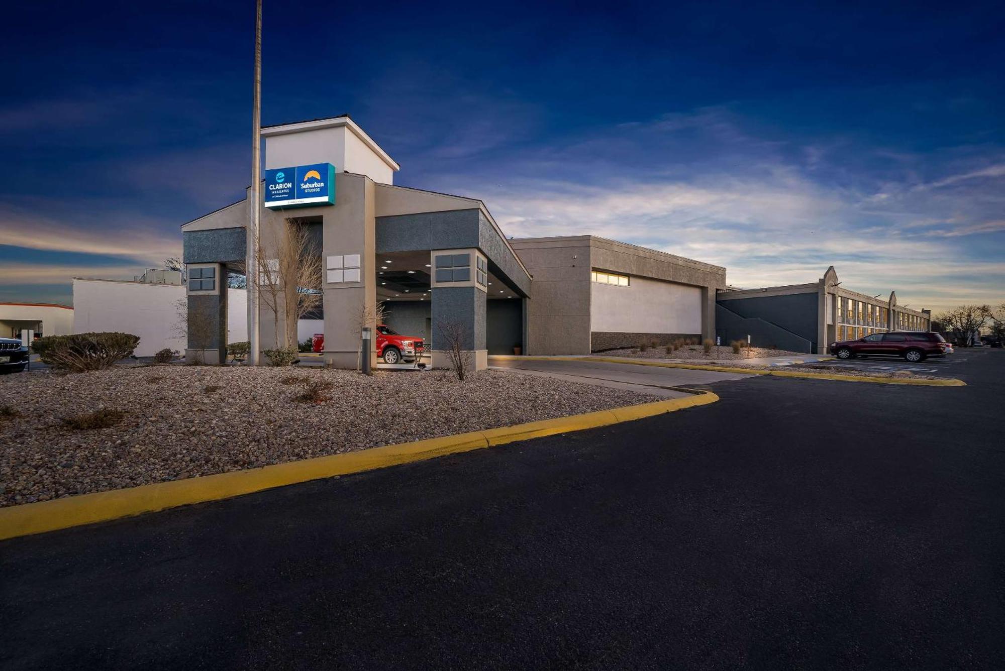 Suburban Studios, Kearney Exterior photo