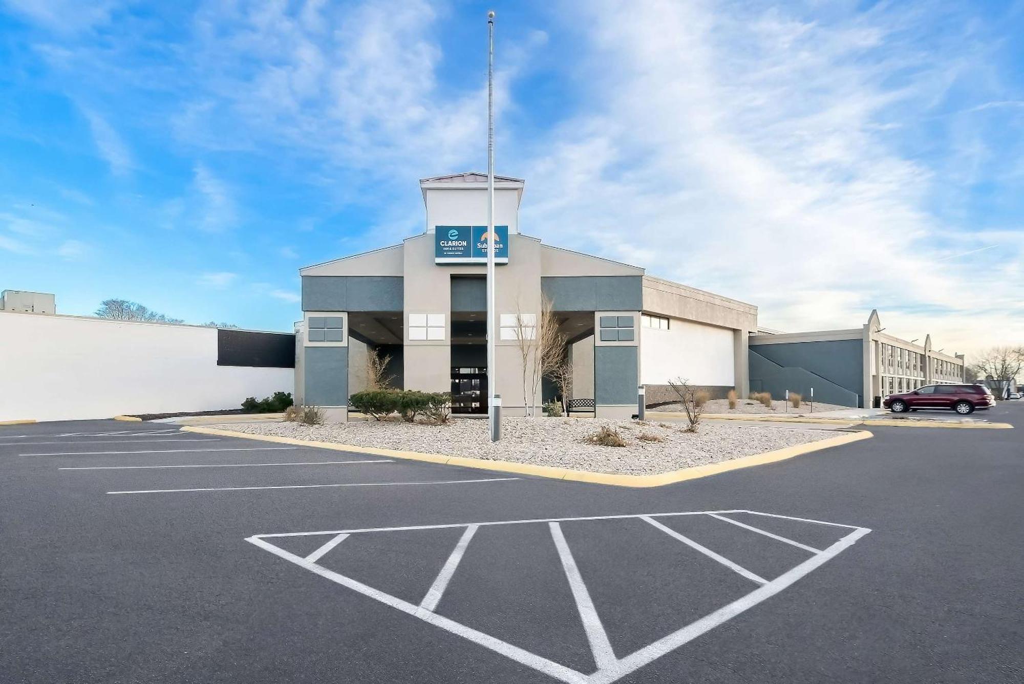 Suburban Studios, Kearney Exterior photo